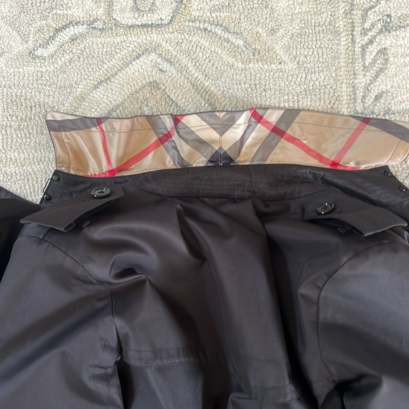 Burberry Coat - Picture 7 of 16